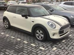 White Used 2020 Mini Cooper Classic Hatchback | £12,500 (Fair price)