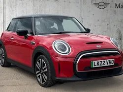 Chili red Used 2022 Mini Cooper S Level 2 Hatchback | £14,698 (Fair price)