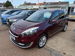 Red Used 2012 Renault Grand Scénic III Dynamique MPV | £5,495