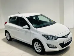 White Used 2014 Hyundai i20 Active Hatchback | £4,500 (Good price)