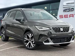 Green New 2025 Seat Arona Xperience Lux SUV | £24,190 (Expensive)