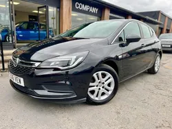Black Used 2016 Vauxhall Astra Hatchback | £5,495 (Expensive)