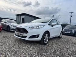 White Used 2016 Ford Fiesta Zetec Hatchback | £2,895 (Good price)