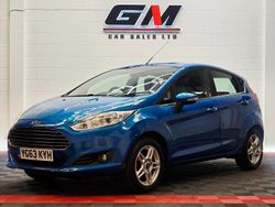 Blue Used 2013 Ford Fiesta Zetec Hatchback | £6,295 (Fair price)