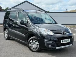 Black Used 2017 Citroën Berlingo XTR MPV | £9,599 (Fair price)