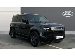 Black Used 2023 Land Rover Defender HSE Dynamic SUV | £62,992 (Good price)