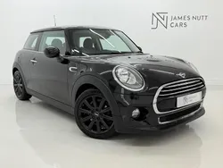 Black Used 2015 Mini Cooper Hatch Hatchback | £11,250 (Fair price)