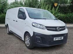 White Used 2021 Vauxhall Vivaro S Van | £13,699 (Fair price)