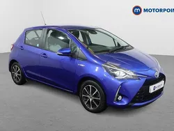 Blue Used 2018 Toyota Yaris Hybrid Hatchback | £13,599 (Fair price)
