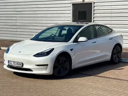 White Used 2020 Tesla Model 3 Long Range Sedan | £17,296 (Super price)