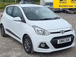White Used 2015 Hyundai i10 Premium Hatchback | £7,288 (Fair price)