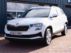 White Used 2022 Skoda Karoq SE Drive SUV | £17,995 (Fair price)