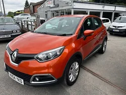 Orange Used 2014 Renault Captur Expression+ SUV | £3,490 (Fair price)