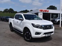 White Used 2021 Nissan Navara Tekna Pickup | £17,482 (Good price)
