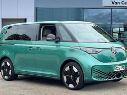 Bay leaf green metallic Used 2025 VW ID. Buzz Pro MPV | £49,104