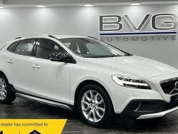Used 2019 Volvo V40 CC Pro Estate | £10,994 (Fair price)
