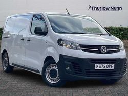 Kaolin white Used 2022 Vauxhall Vivaro S Van | £12,999 (Fair price)