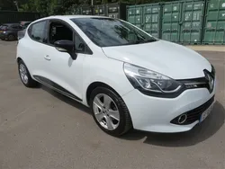 White Used 2016 Renault Clio IV Dynamique Hatchback | £5,395 (Good price)