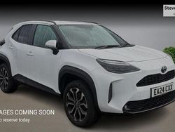 Used 2025 Toyota Yaris Hybrid Design Estate | £21,392 (Good price)