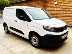 White Used 2024 Vauxhall Combo S MPV | £12,702 (Good price)