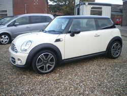 White Used 2013 Mini Cooper Hatch Hatchback | £4,795 (Super price)