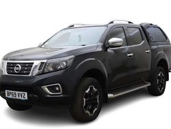 Black Used 2020 Nissan Navara Tekna Pickup | £16,495 (Fair price)