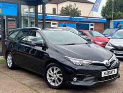 Grey Used 2016 Toyota Auris Hybrid Business Edition Estate | £10,780 (Fair price)