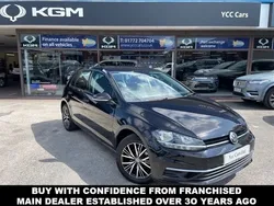 Black Used 2018 VW Golf VII SE Hatchback | £11,795 (Fair price)
