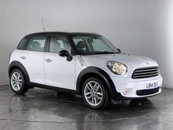 White Used 2014 Mini Cooper Hatchback | £8,750 (Super price)
