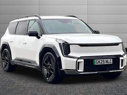 White pearl Used 2025 Kia EV9 GT-Line S SUV | £57,495 (Fair price)