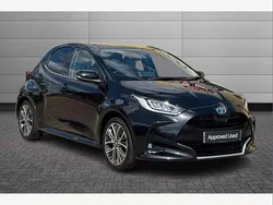 Black Used 2022 Toyota Yaris Hybrid Hatchback | £17,250 (Fair price)
