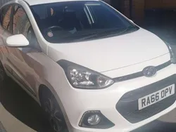 White Used 2016 Hyundai i10 Premium Hatchback | £7,480 (Fair price)