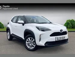 White Used 2022 Toyota Yaris Cross SUV | £18,070 (Super price)