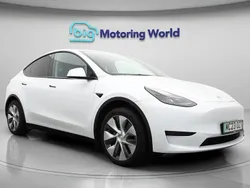 White Used 2023 Tesla Model Y SUV | £24,700 (Fair price)