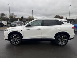 White New 2025 MG HS SE SUV | £25,950 (Fair price)