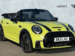 Yellow Used 2021 Mini Cooper S Sport Hatchback | £21,895 (Fair price)