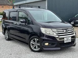 Purple Used 2012 Honda Stepwgn MPV | £10,495