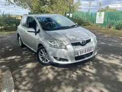 Silver Used 2009 Toyota Auris Hatchback | £2,036 (Super price)