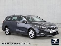 Grey Used 2025 Kia Ceed Hatchback | £18,450 (Fair price)