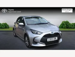 Silver Used 2023 Toyota Yaris Hybrid Hatchback | £17,489 (Good price)