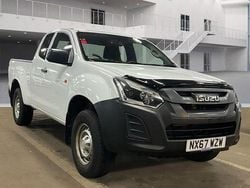 White Used 2017 Isuzu D-Max Pickup | £12,989 (Fair price)