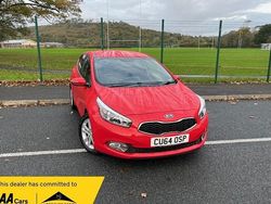 Red Used 2014 Kia Ceed 3 Hatchback | £5,995 (Fair price)