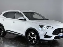 White Used 2023 MG HS Trophy SUV | £18,400 (Fair price)