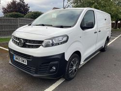 White Used 2020 Vauxhall Vivaro Van | £7,995 (Fair price)