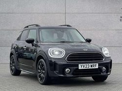 Black Used 2023 Mini Cooper Countryman Classic SUV | £23,618 (Fair price)