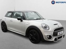 White Used 2018 Mini Cooper S Chili Hatchback | £12,299 (Good price)
