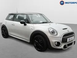 White Used 2018 Mini Cooper S Chili Hatchback | £12,799 (Fair price)