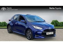 Blue Used 2022 Toyota Yaris Hybrid Design Hatchback | £16,900 (Fair price)