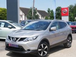Silver Used 2016 Nissan Qashqai N-Connecta SUV | £11,490 (A bit pricey)