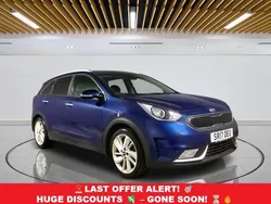 Blue Used 2017 Kia Niro 3 SUV | £11,864 (Fair price)